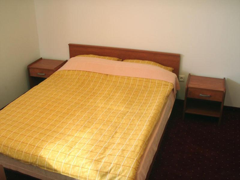 יאסטרברסקו Klet Jana Bed & Breakfast חדר תמונה