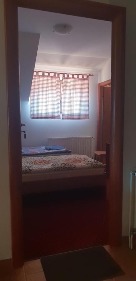 יאסטרברסקו Klet Jana Bed & Breakfast מראה חיצוני תמונה