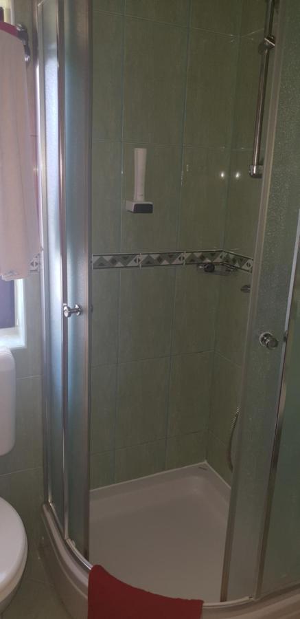 יאסטרברסקו Klet Jana Bed & Breakfast מראה חיצוני תמונה